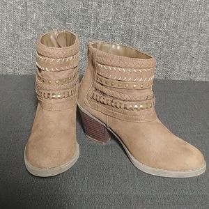 Sugar Tall Tale Brown Boots